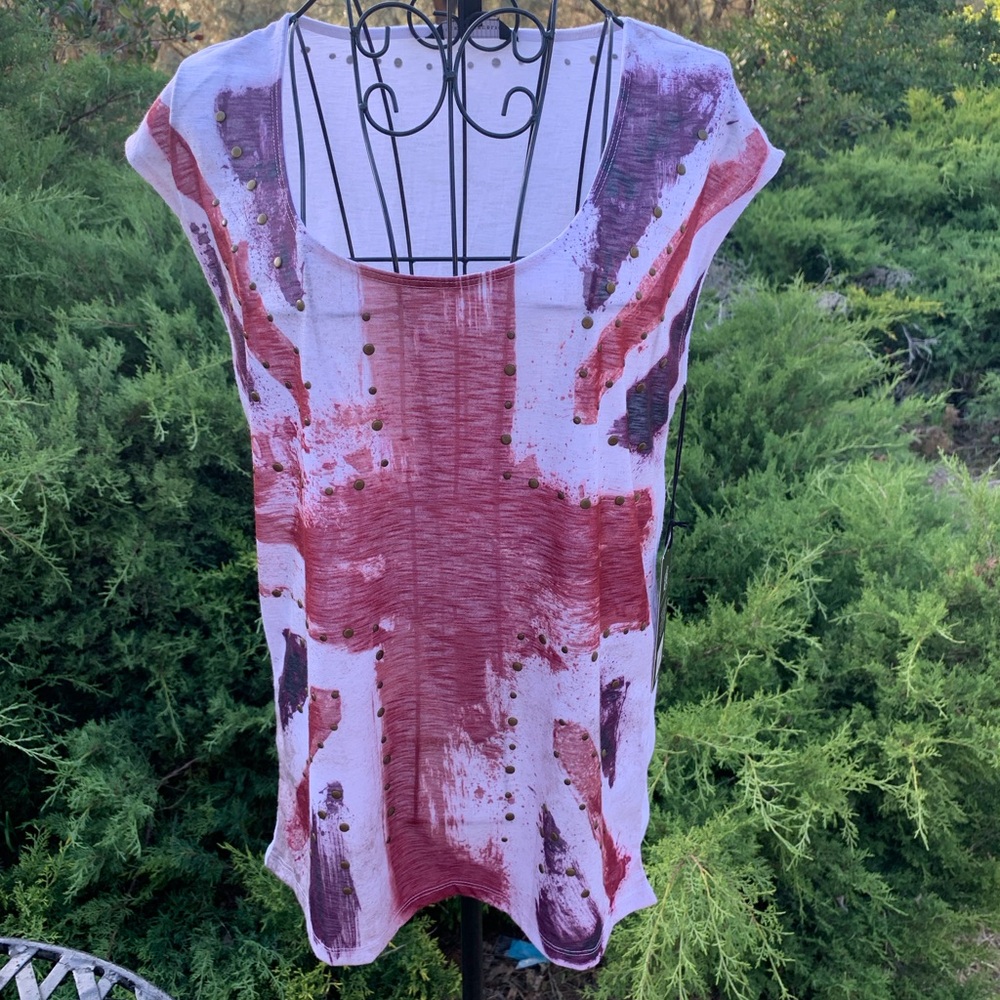 Rock & Republic Red and White Graphic Muscle Tee